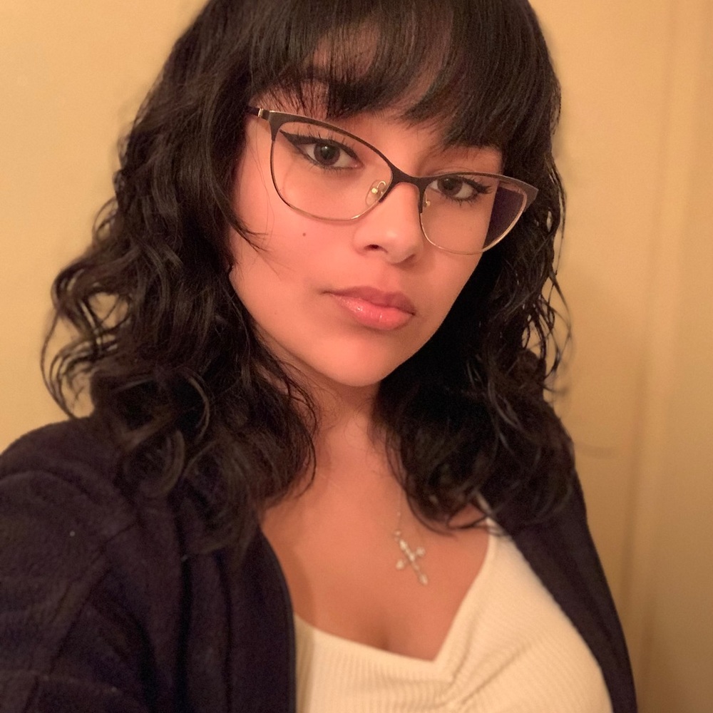 Meet your Posher, Evelyn